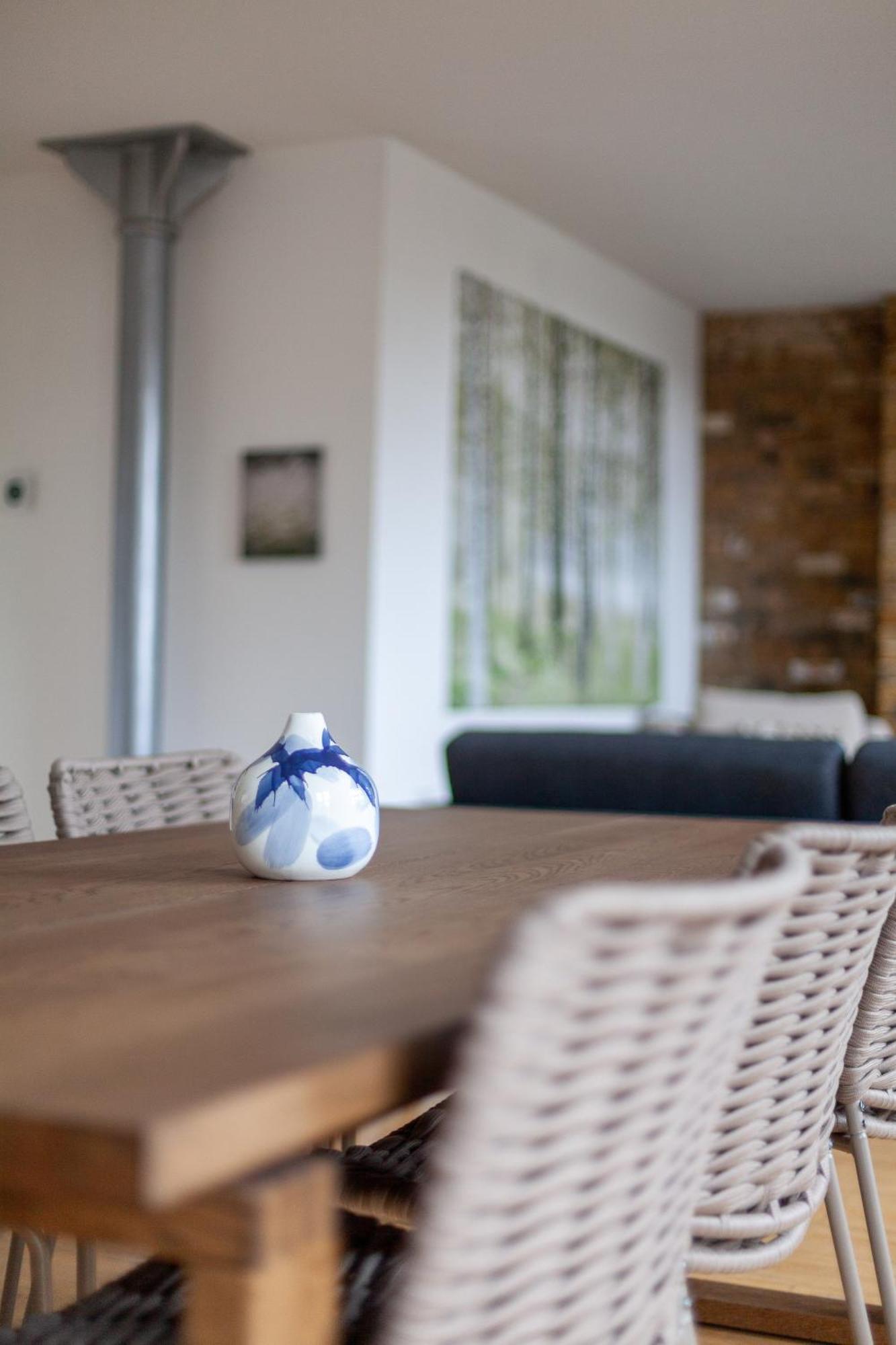 Elegance & Chic Design - 2-bedroom Haven * Londra